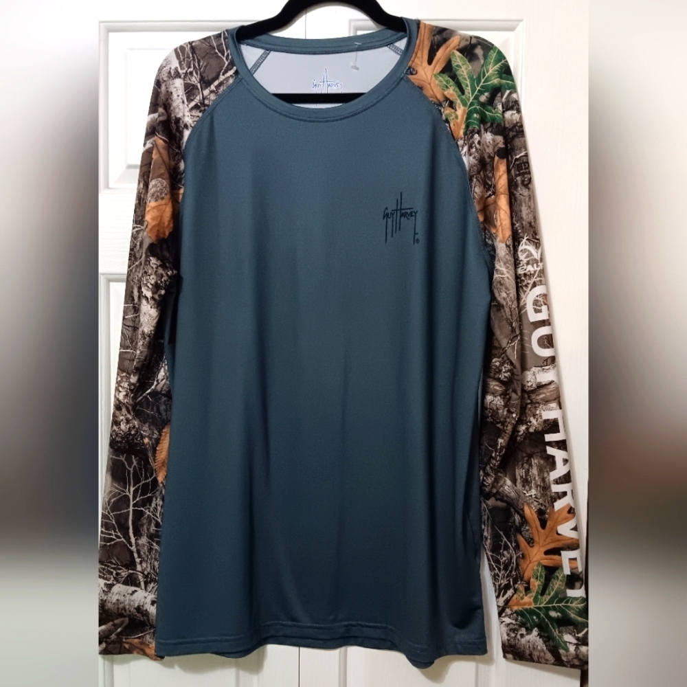 Guy Harvey Realtree Athletic Top Large Bass Excellent Pre-loved Condition Large